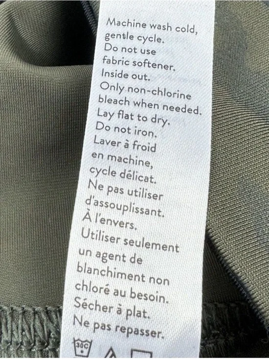 EUC SPANX Matte Green Faux Leather  Camo Leggings Power Waistband - Size Small - Picture 4 of 16